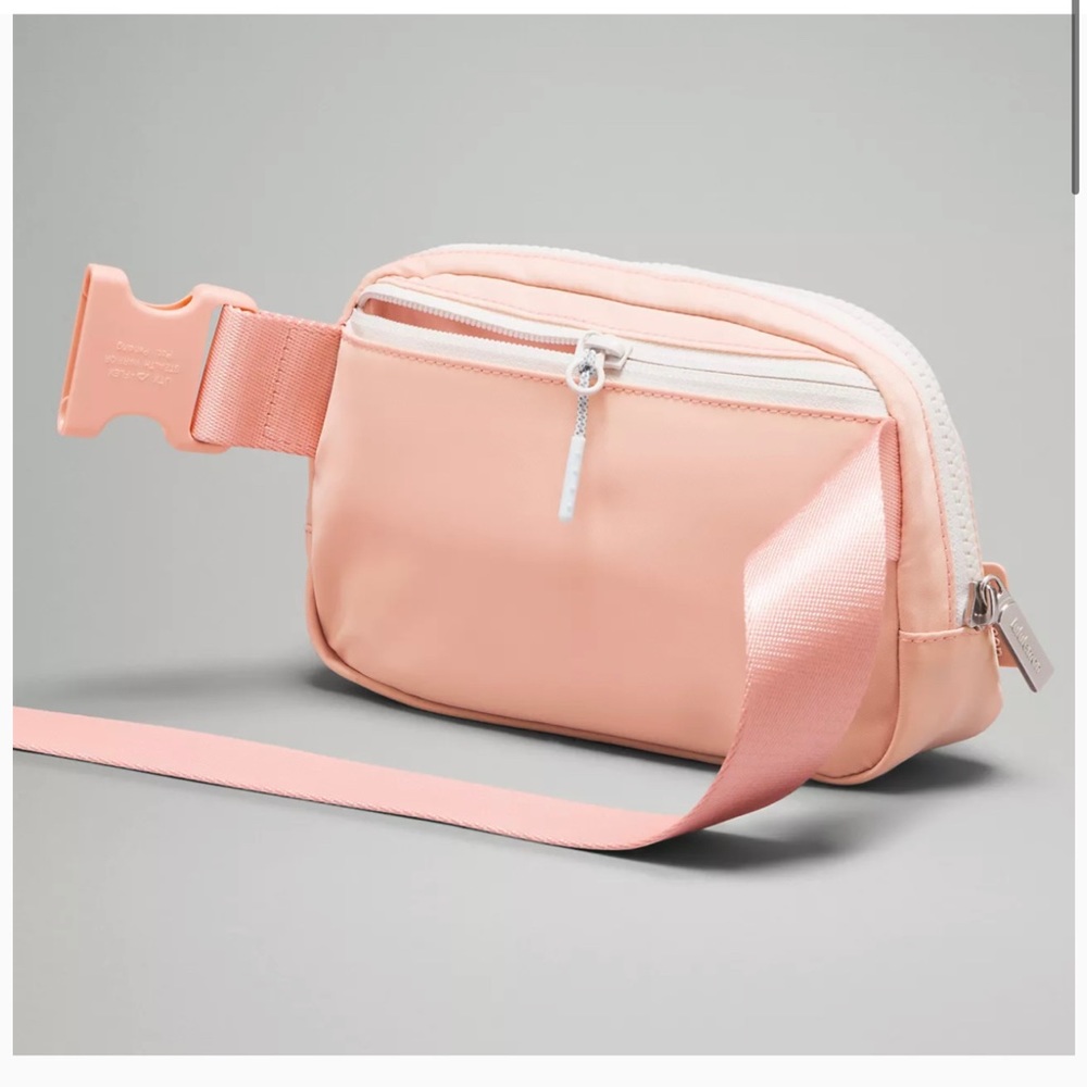 LAST ONE! RARE• LULULEMON everywhere belt bag Melon Sorbet BRAND NEW COLOR - Picture 14 of 17